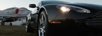 voiture puissante aston martin