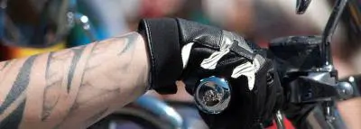 Les gants Napospy sont connectés à un smartphone via une application 
