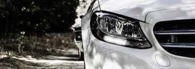 voiture blanche