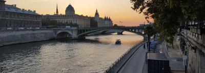 Seine-quais-Paris