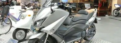 yamaha-tmax-530 (2) yamaha-tmax-530 (2)