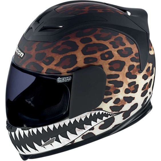 casque-moto-leopard