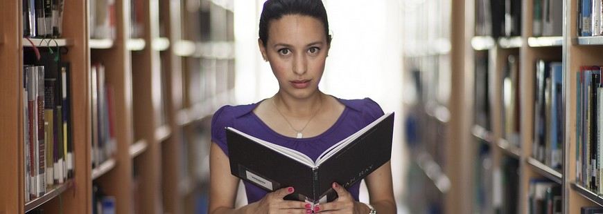 etudiant-jeune-fille